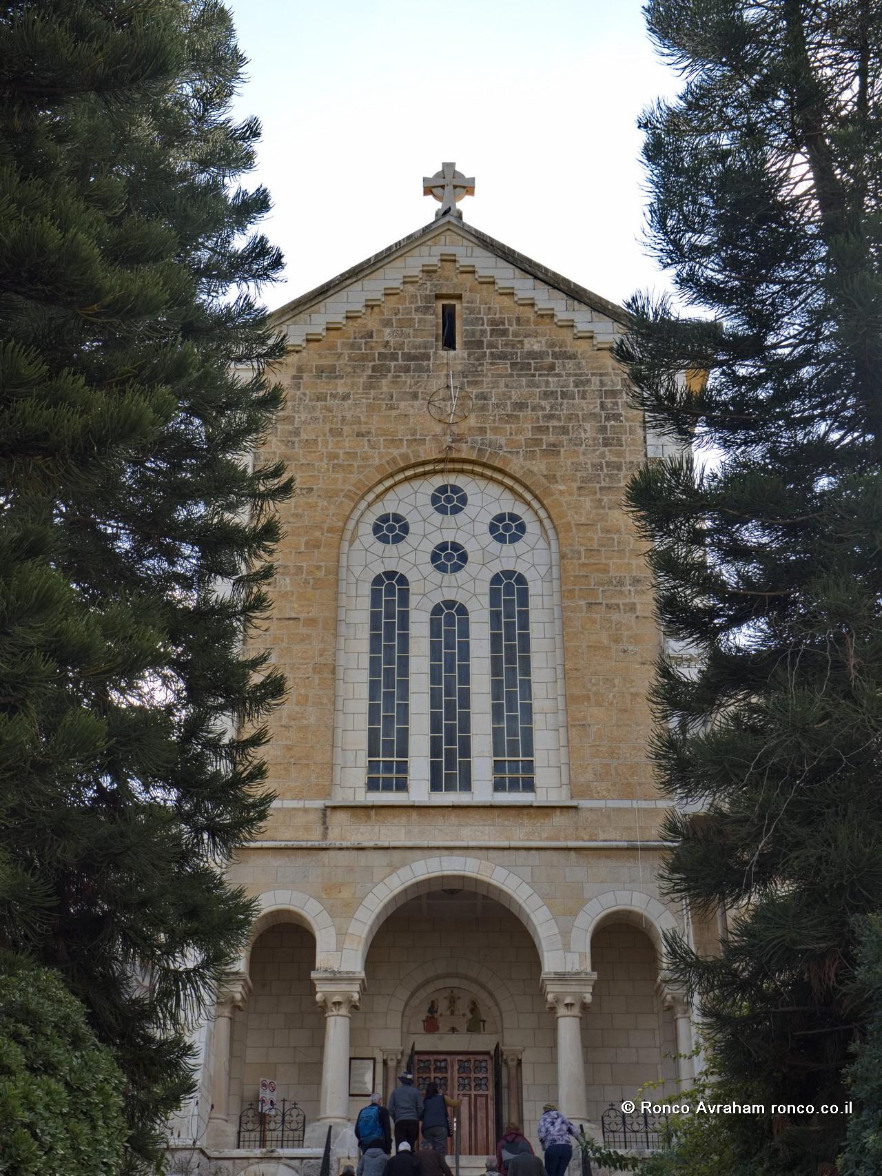 ביקור במנזר השתקנים בלטרון או מנזר גְבירתנו של שבעת המכאובים. מנזר הגברים שוכן בלטרון , בקצהו הדרום-מזרחי של עמק איילון.