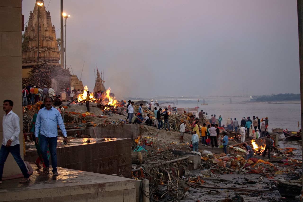 וראנסי, הודו, אתר שריפת הגופות